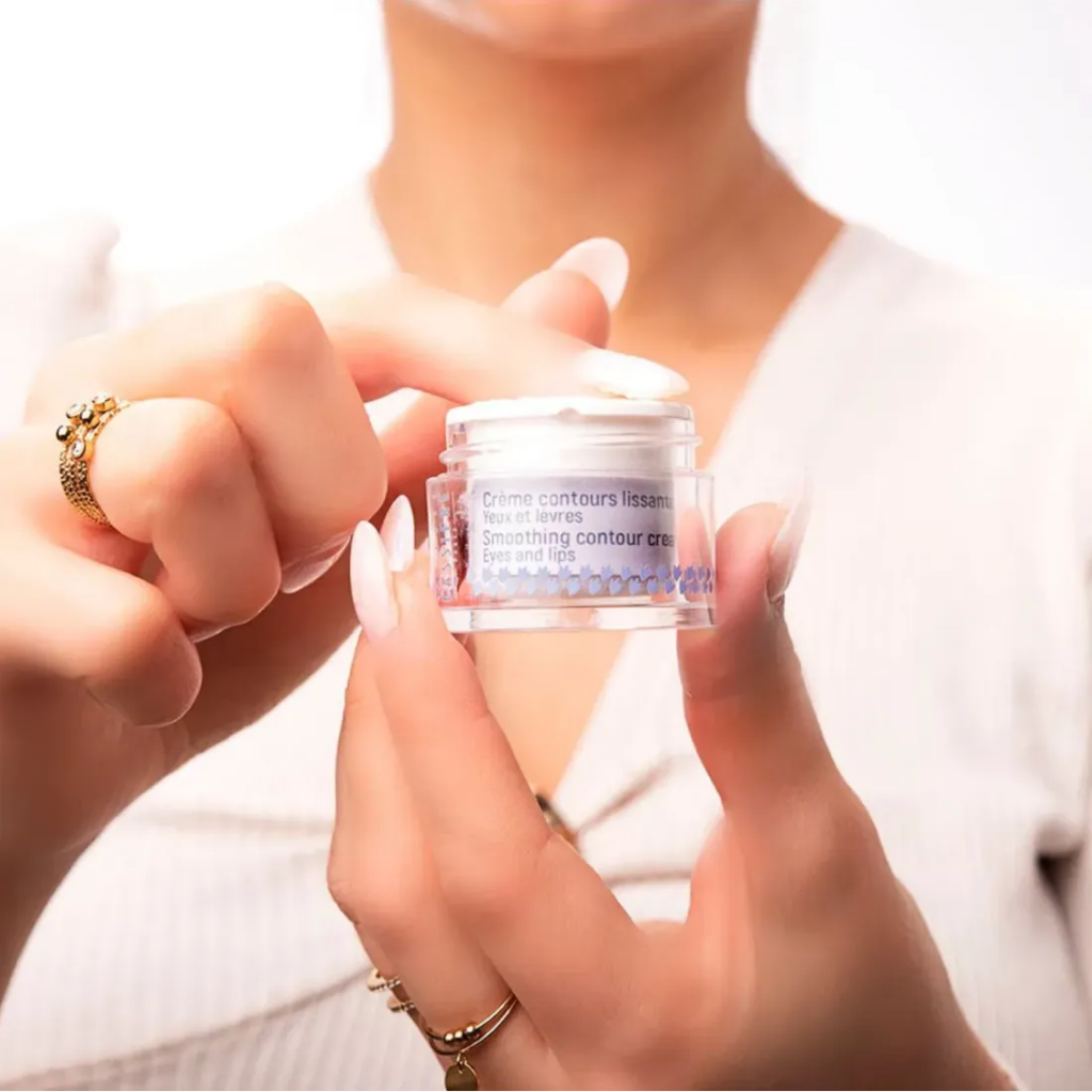 Bernard Cassiere eye and lip smoothing contour cream jar,  a 2-in-1 moisturising and anti-ageing treatment that preserves the beauty of the eye and lip contours. Its formula instantly melts into the skin, smoothing out the first signs of ageing and visibly slowing down their appearance.