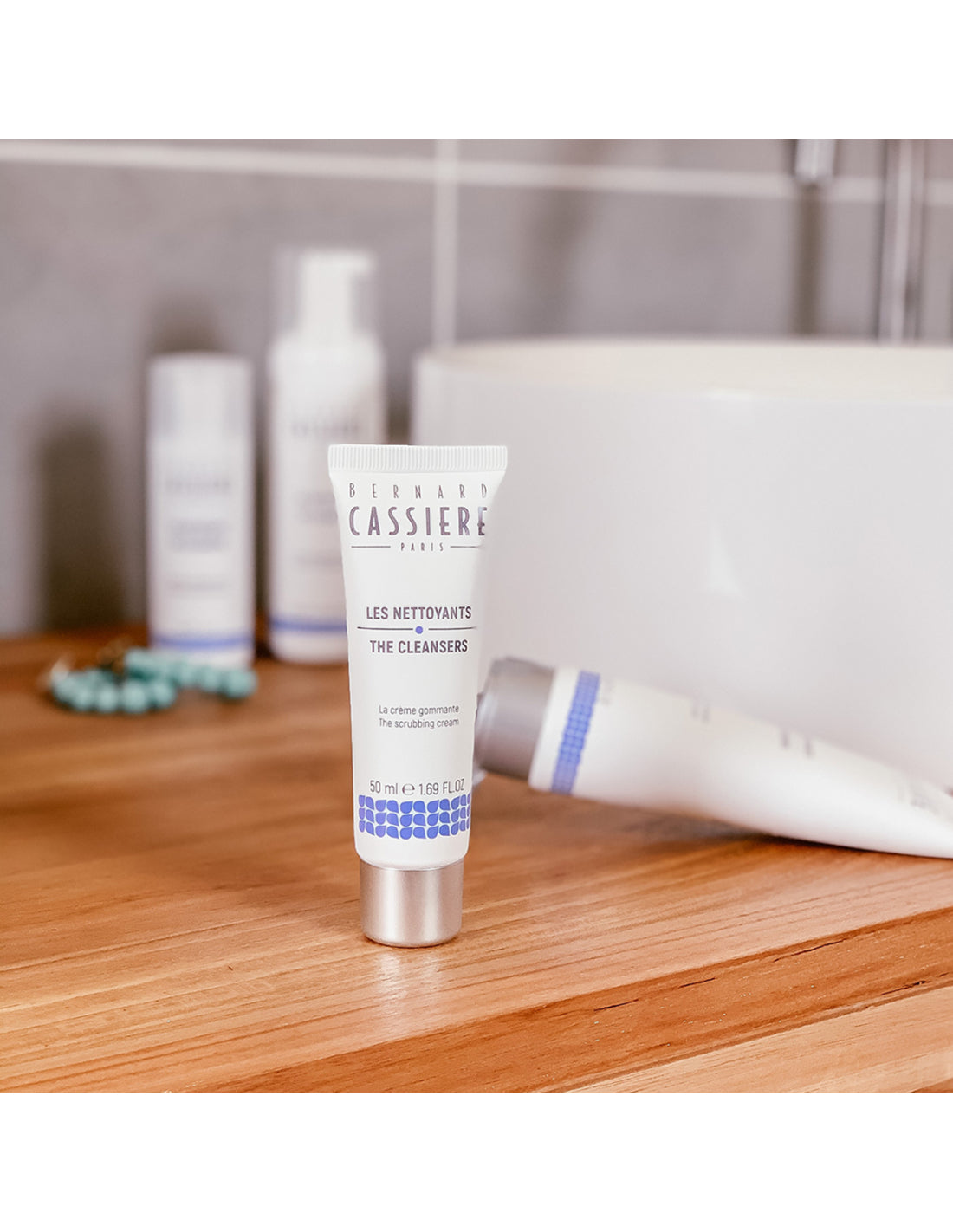 The Scrubbing Cream - Cleansers