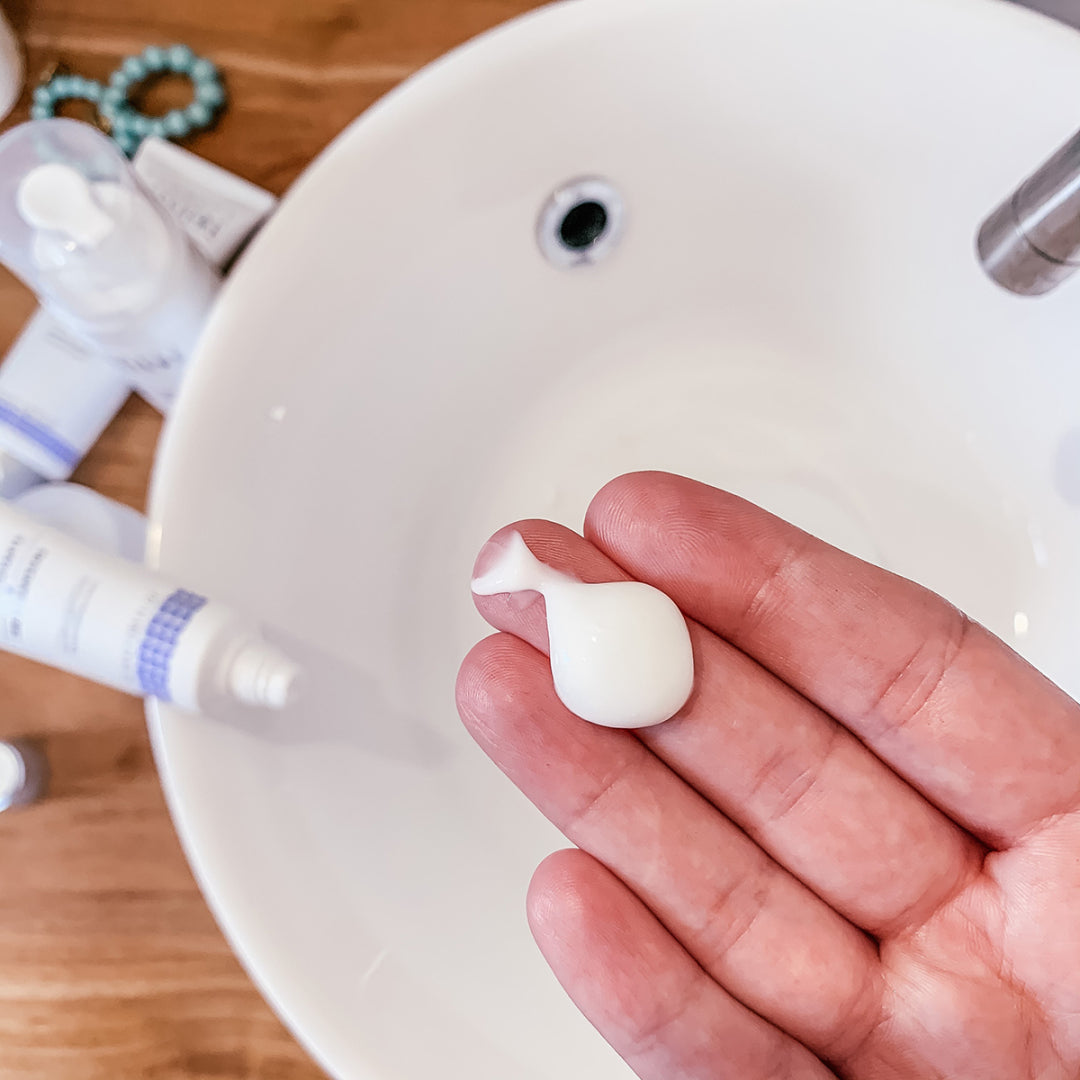 The Scrubbing Cream - Cleansers